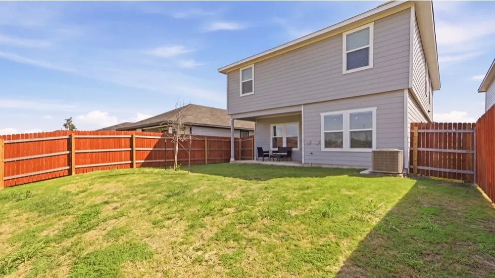 293 Ebbsfleet Drive Uhland, TX 78640