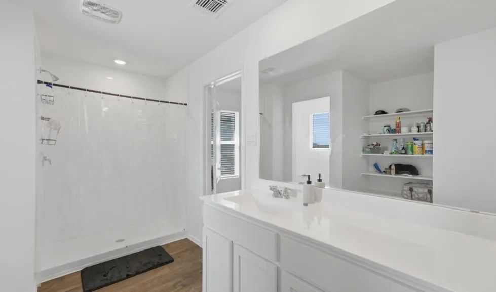 293 Ebbsfleet Drive Uhland, TX 78640