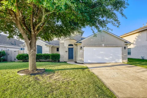 1207 Utopia Lane