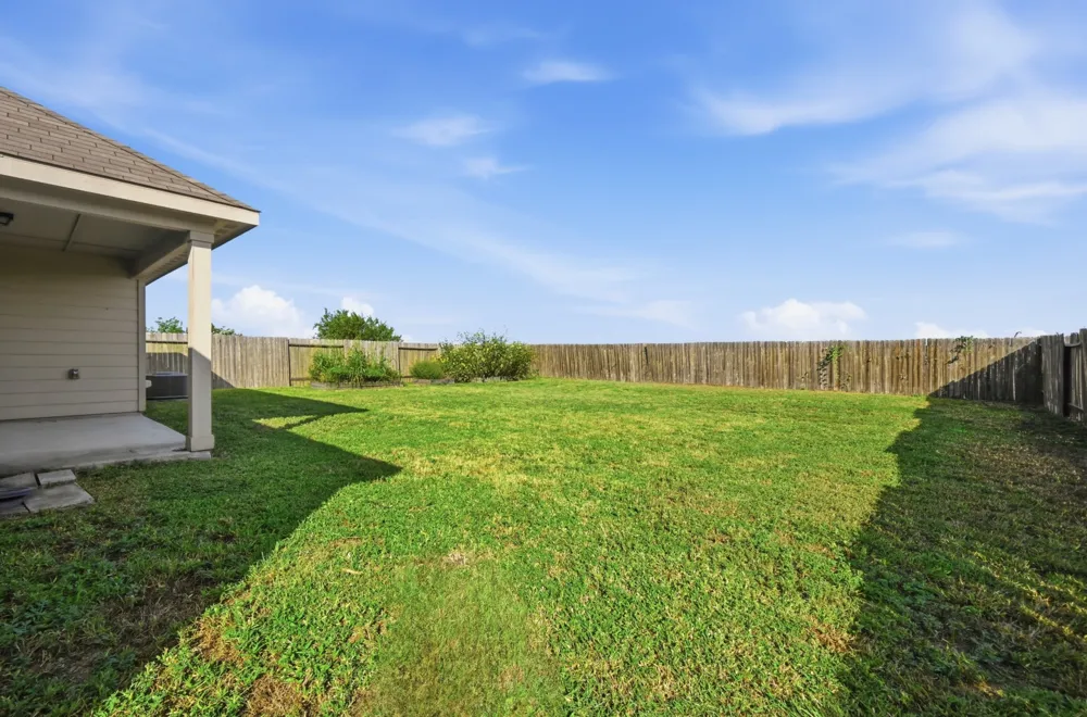 1216 Violet Lane Kyle, TX 78640