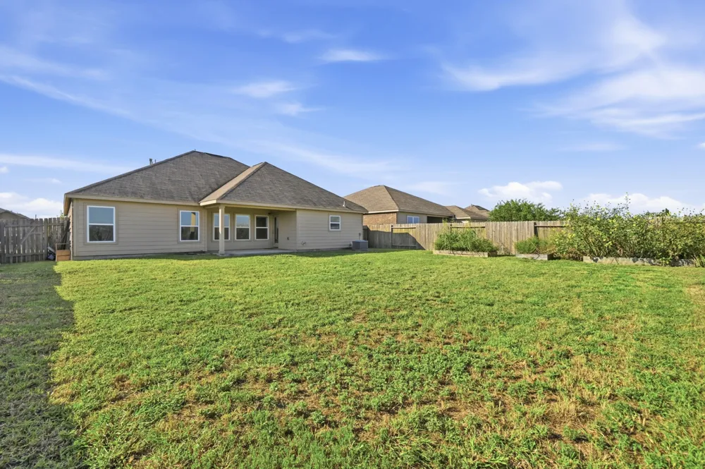 1216 Violet Lane Kyle, TX 78640