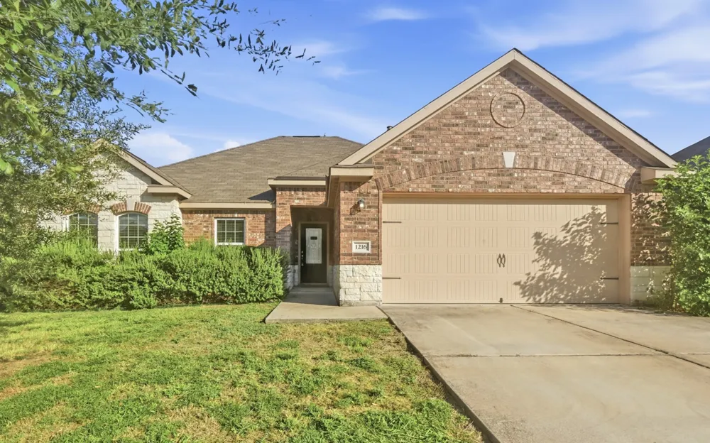 1216 Violet Lane Kyle, TX 78640