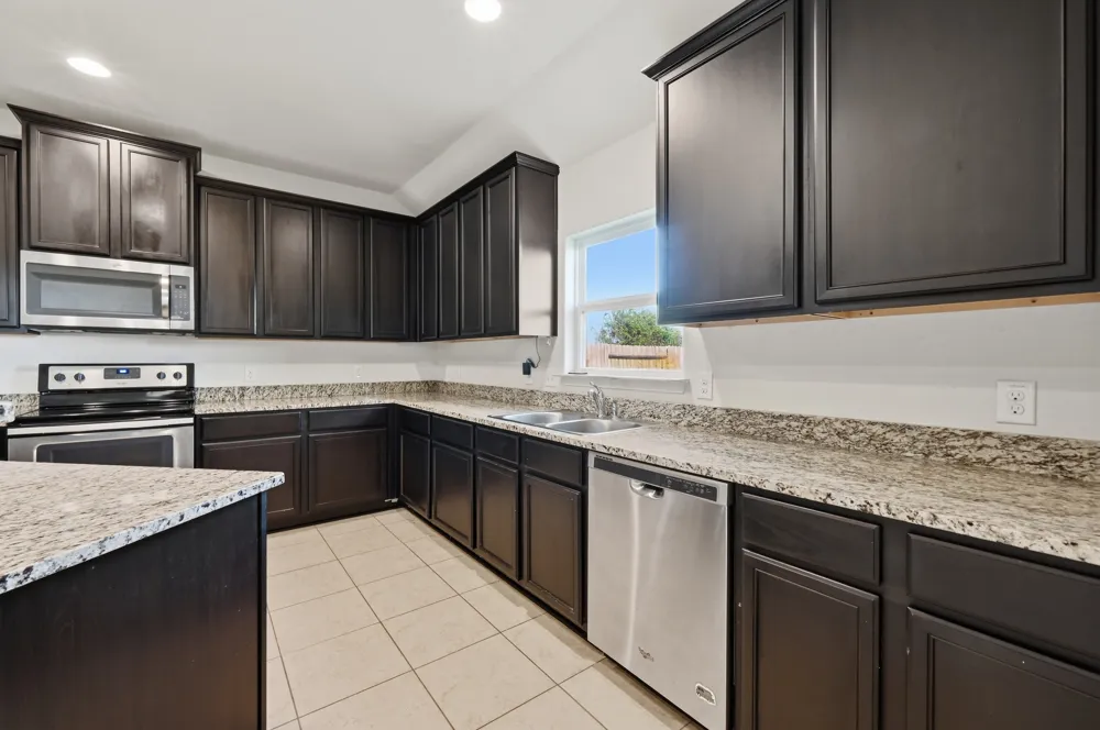 1216 Violet Lane Kyle, TX 78640