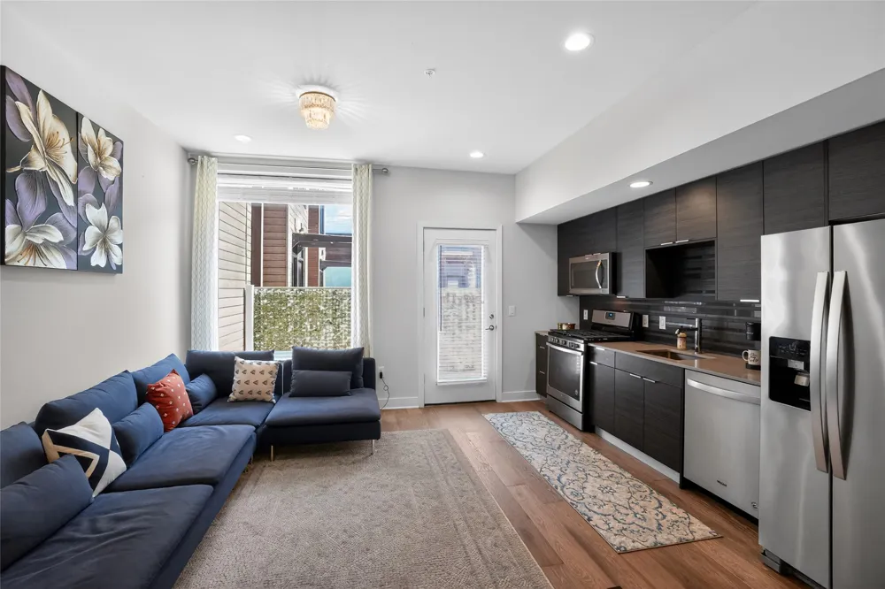 1800 E 4th Street #202 Austin, TX 78702