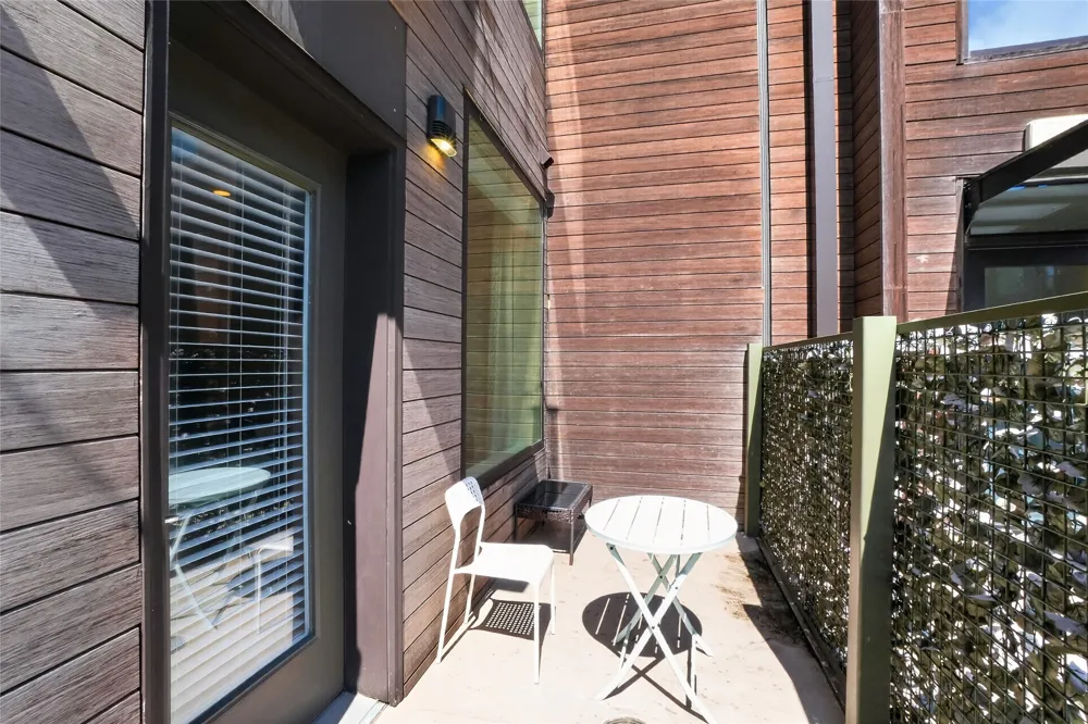 1800 E 4th Street #202 Austin, TX 78702