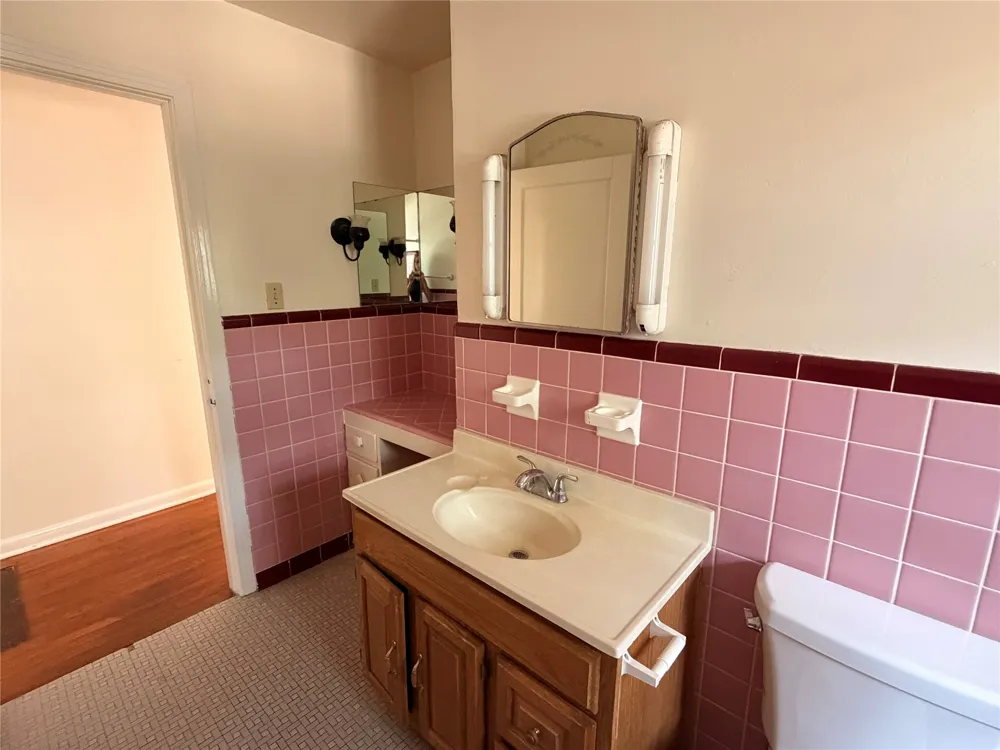 1019 Chestnut Street San Marcos, TX 78666