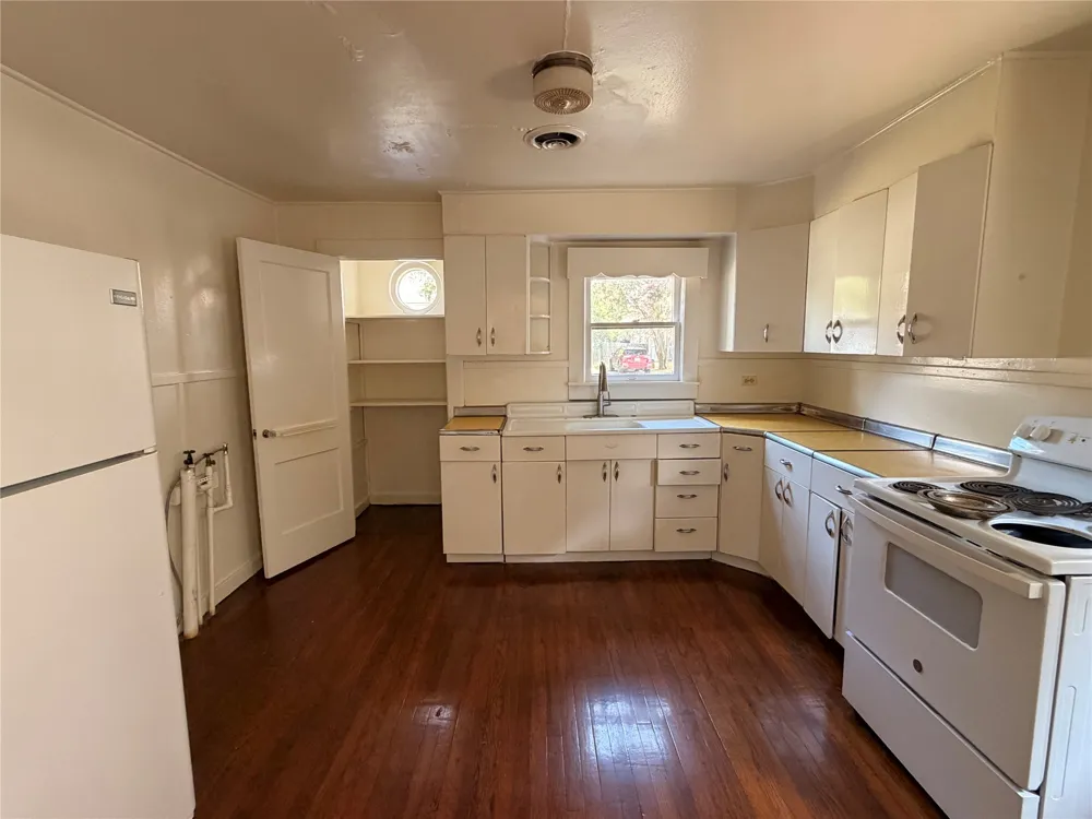 1019 Chestnut Street San Marcos, TX 78666