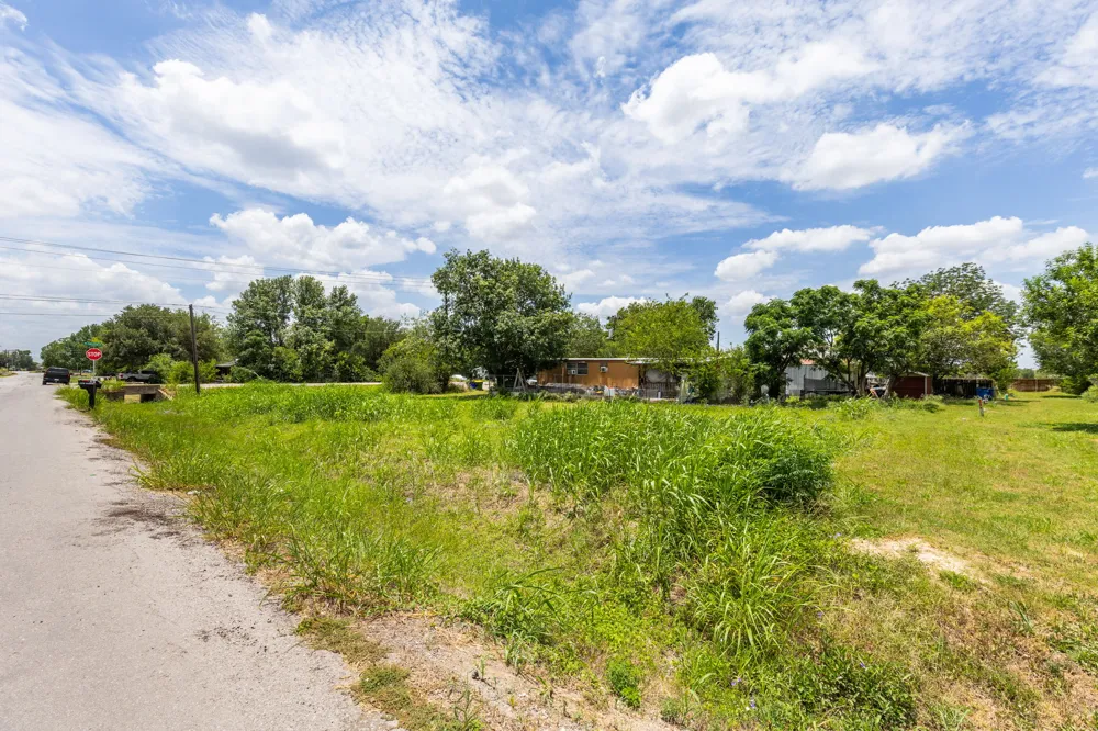 301 W Eggleston Street Manor, TX 78653