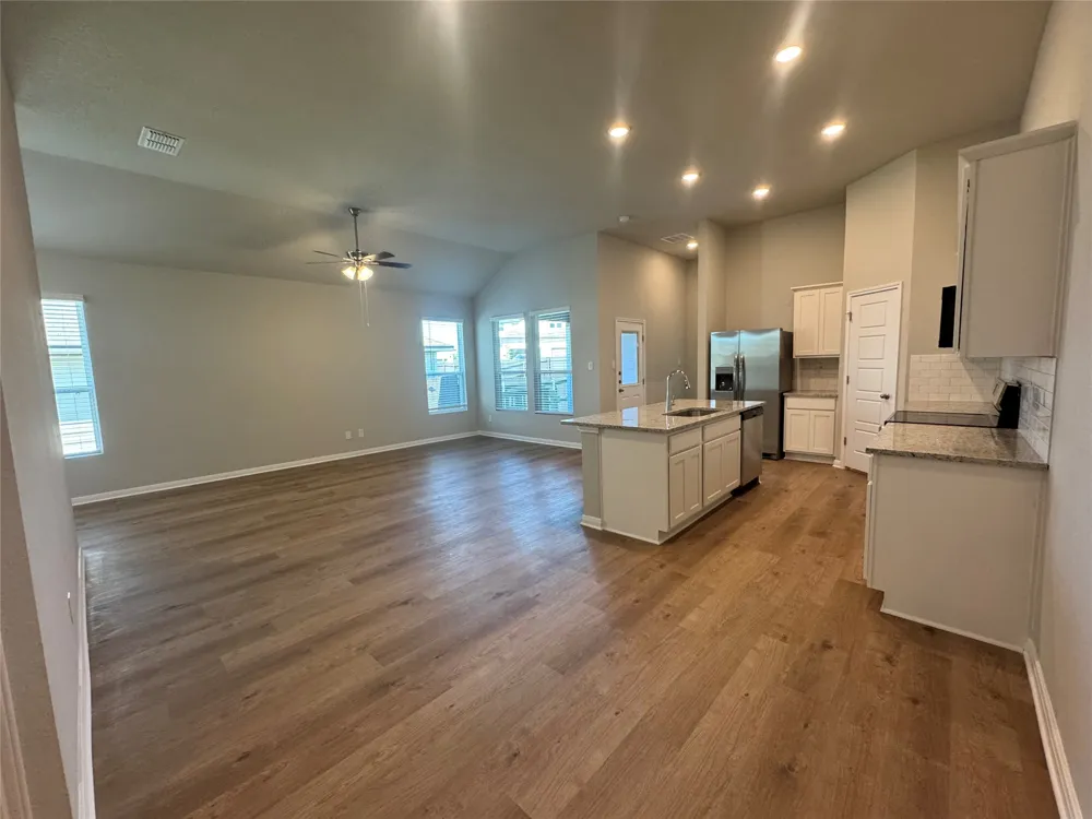 830 Staglin Street #B Buda, TX 78610