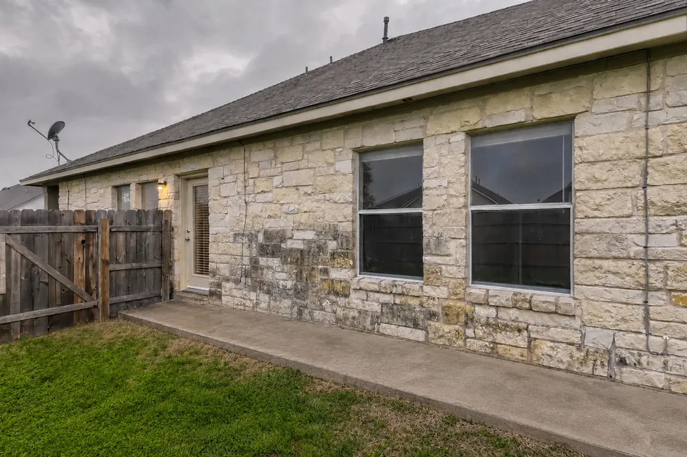 2858 Southampton Way #A Round Rock, TX 78664