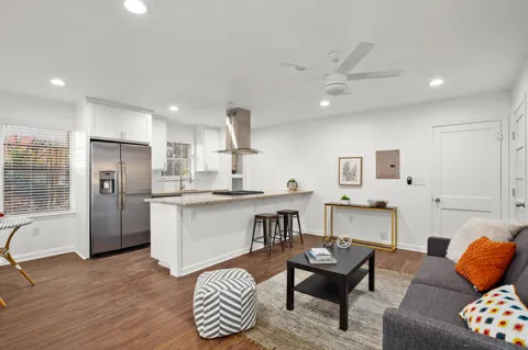 301 E 33rd Street #1