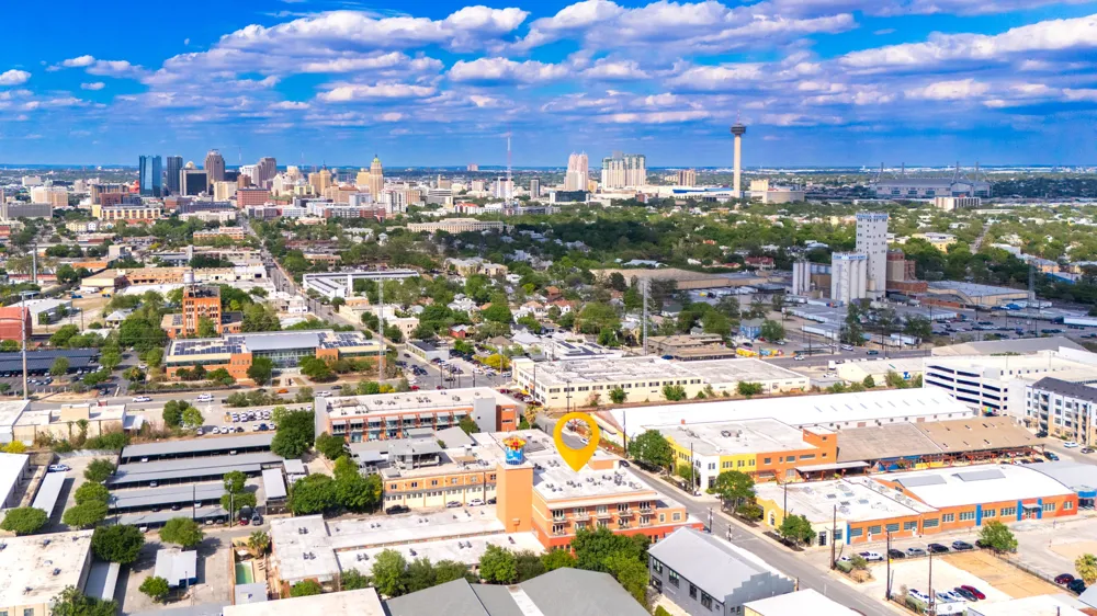 1401 S Flores Street #305 San Antonio, TX 78204