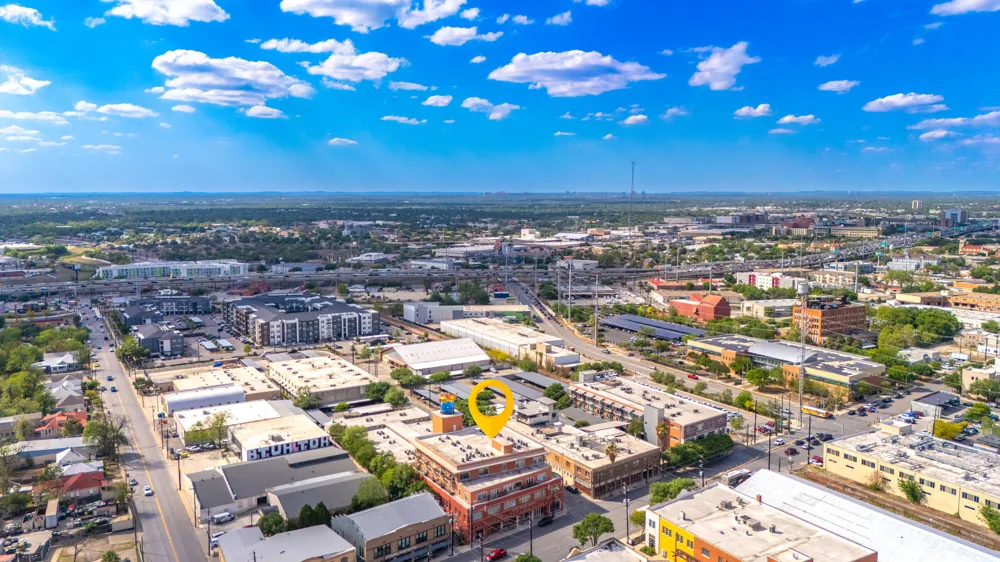 1401 S Flores Street #305 San Antonio, TX 78204