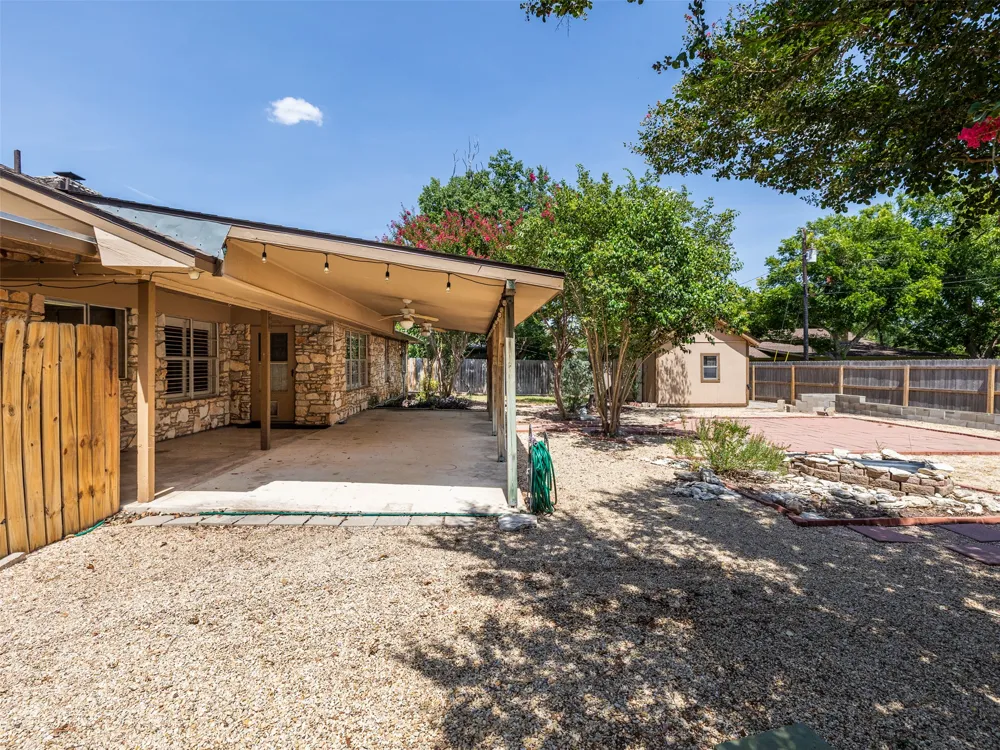 2101 Kent Street Taylor, TX 76574