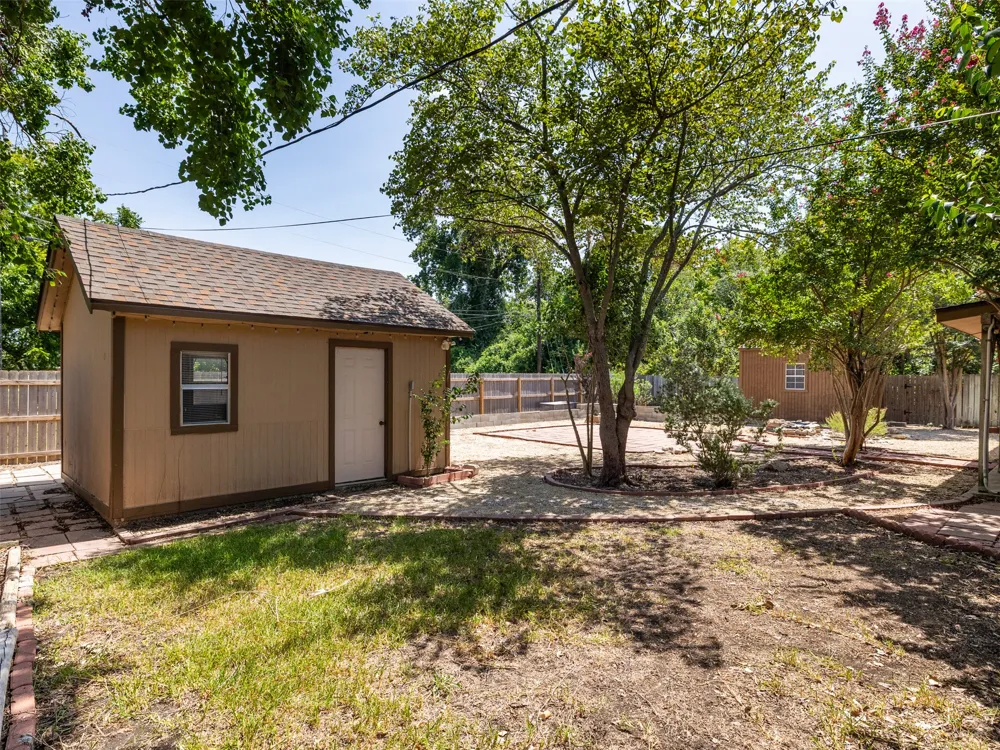 2101 Kent Street Taylor, TX 76574