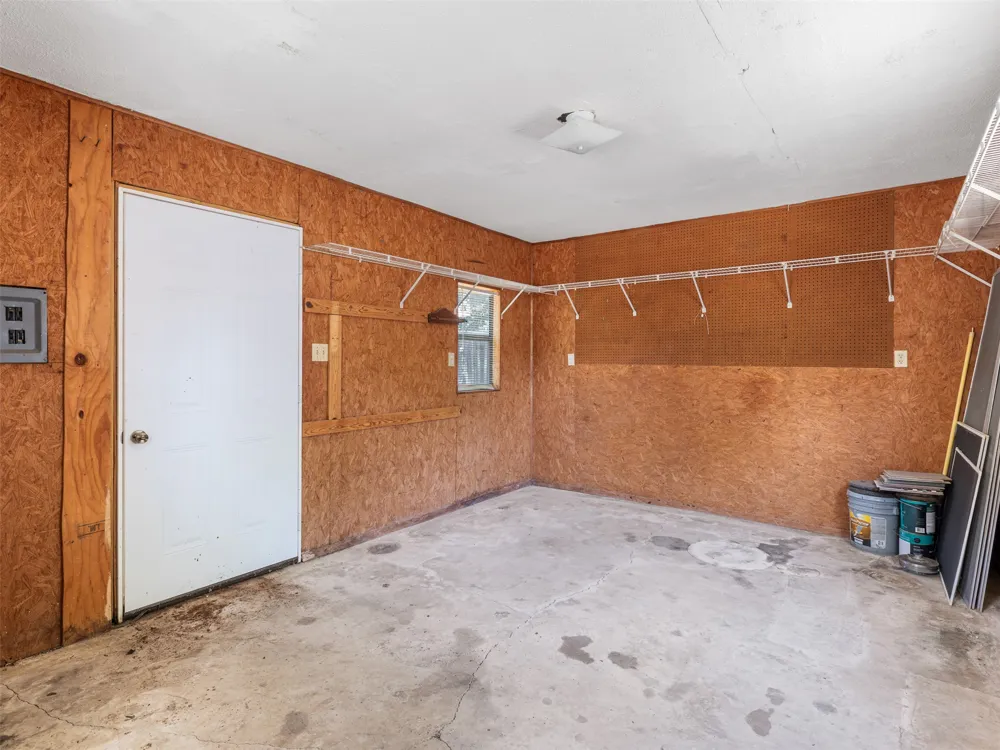 2101 Kent Street Taylor, TX 76574