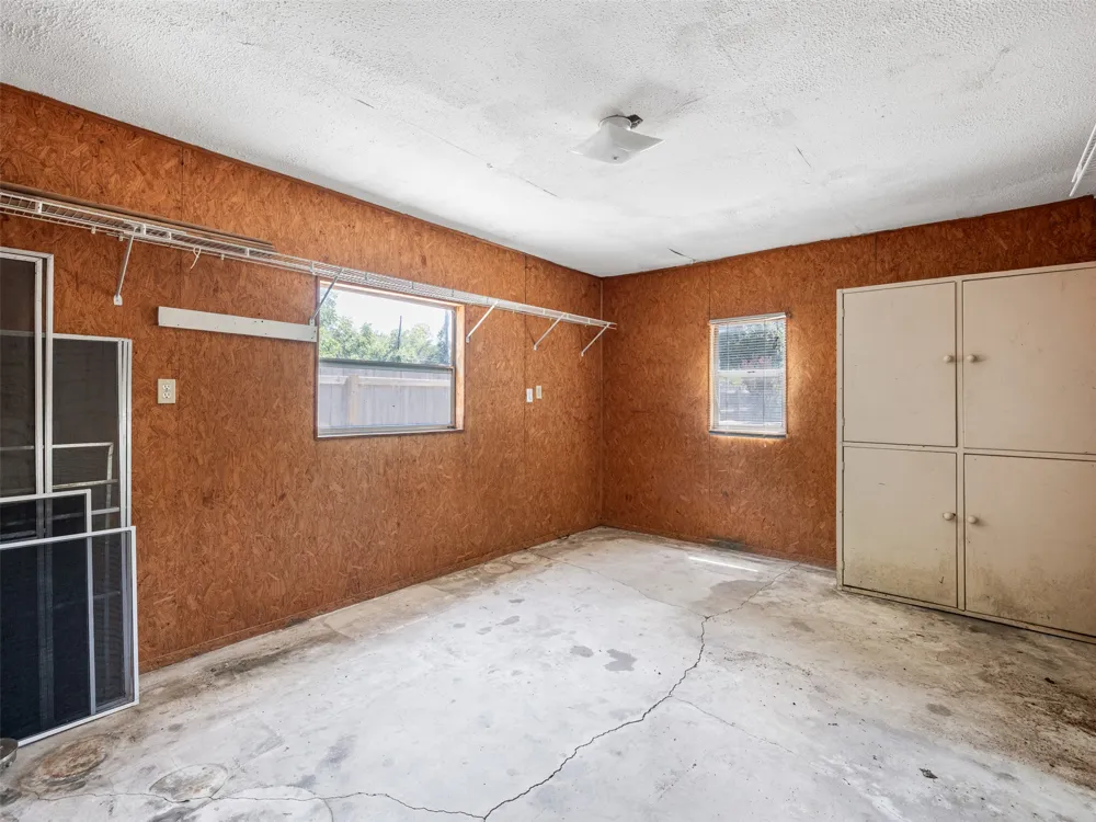 2101 Kent Street Taylor, TX 76574