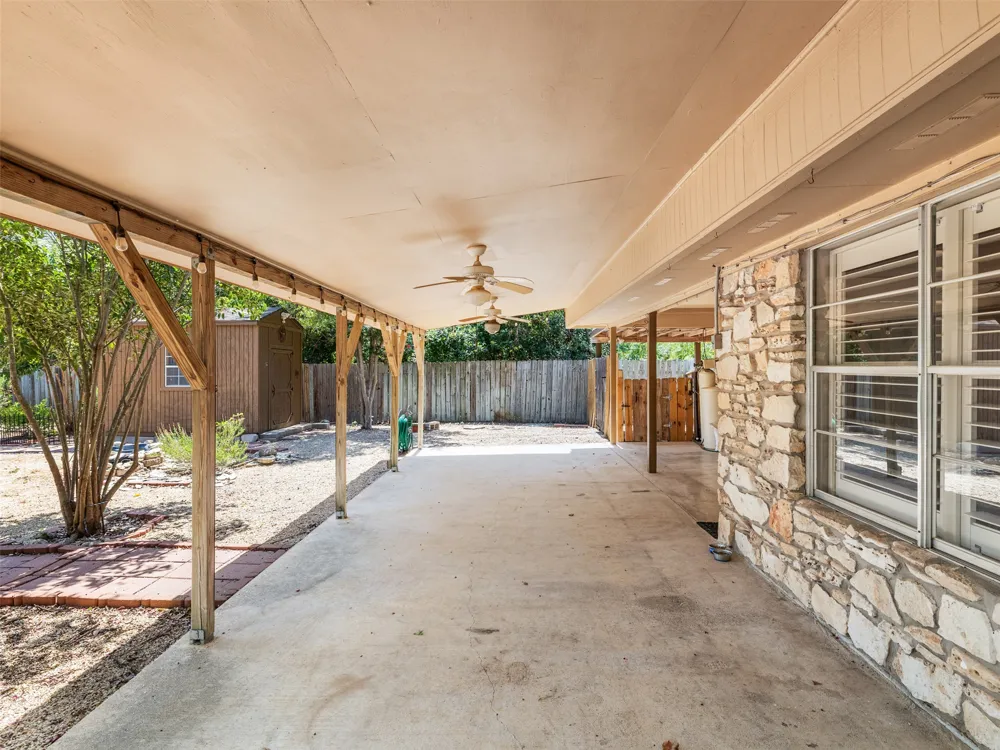 2101 Kent Street Taylor, TX 76574
