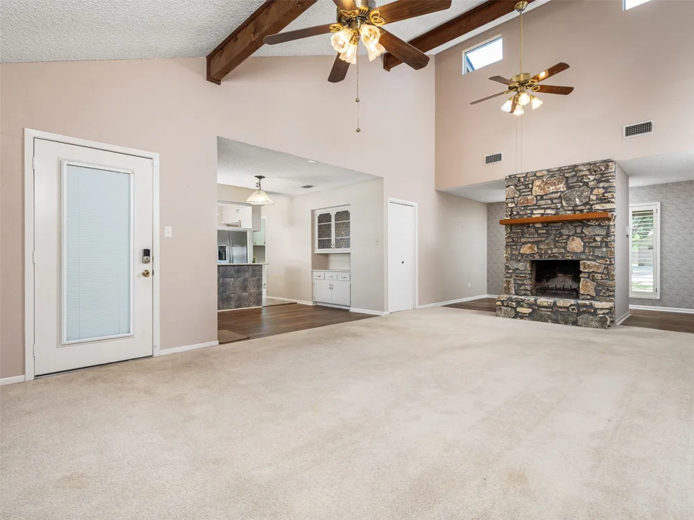 2101 Kent Street Taylor, TX 76574