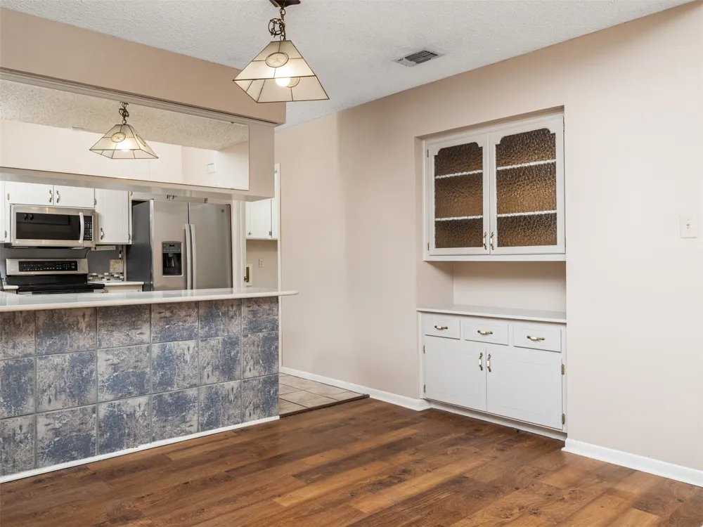 2101 Kent Street Taylor, TX 76574
