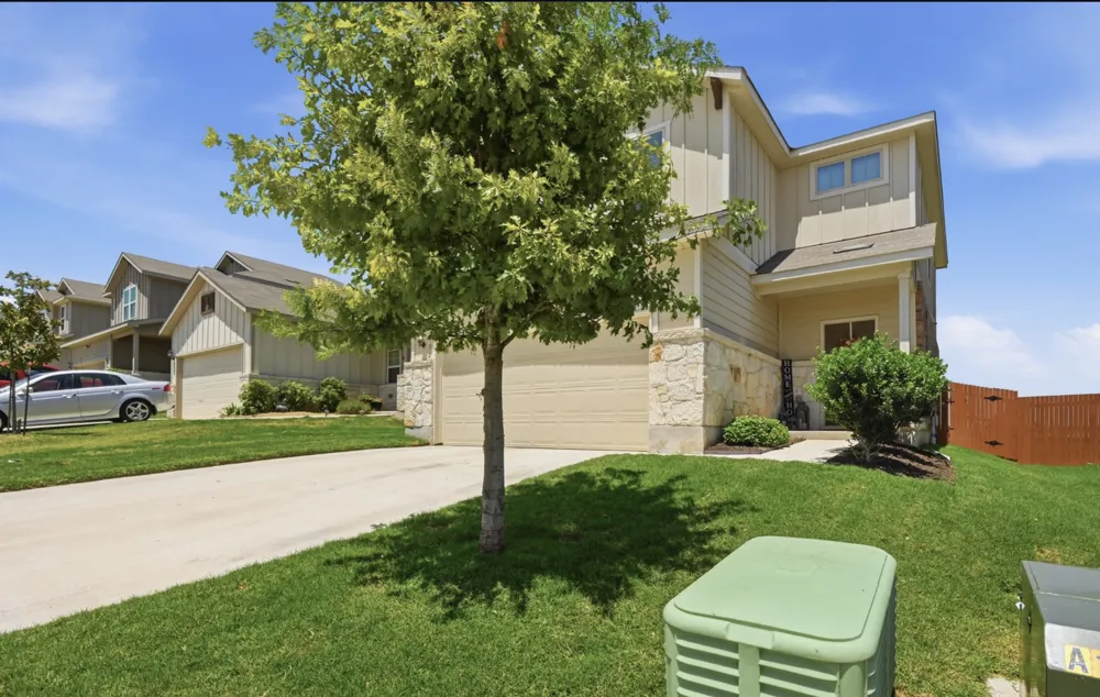 632 Pepperbark Loop Buda, TX 78610