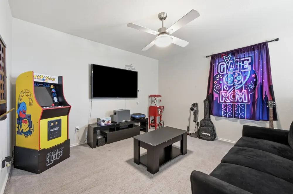 632 Pepperbark Loop Buda, TX 78610
