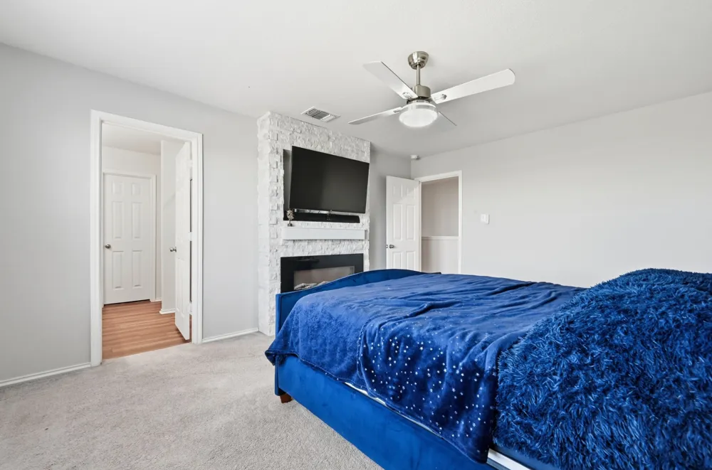632 Pepperbark Loop Buda, TX 78610
