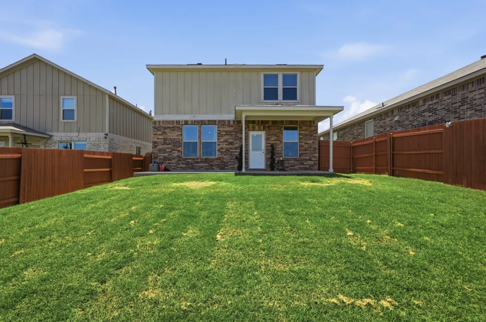 632 Pepperbark Loop Buda, TX 78610