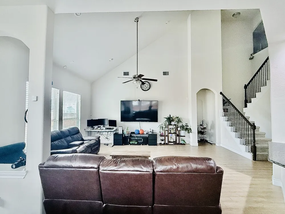 3925 Gildas Path Pflugerville, TX 78660