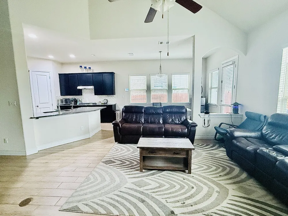 3925 Gildas Path Pflugerville, TX 78660