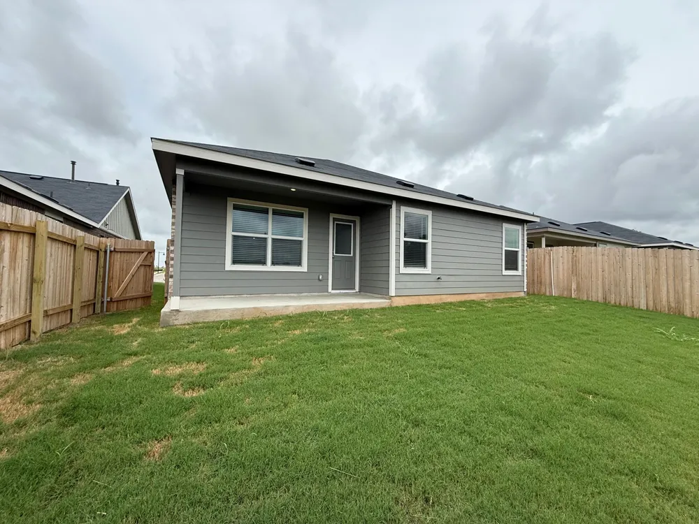125 Sormonne Loop Kyle, TX 78640