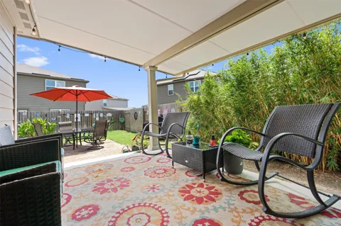 212 Hyacinth Way