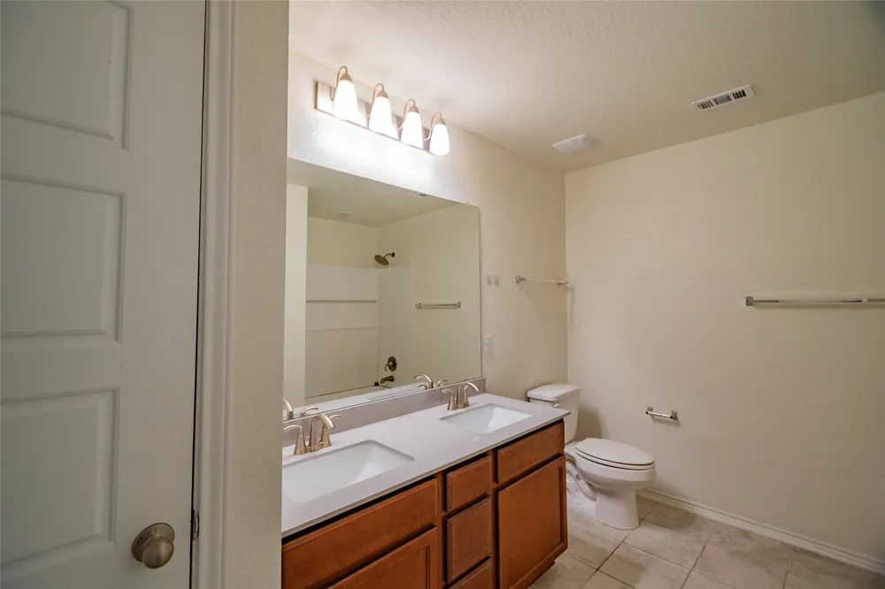 6412 Carriage Pines Drive Del Valle, TX 78617
