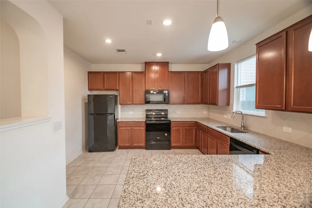 6412 Carriage Pines Drive Del Valle, TX 78617