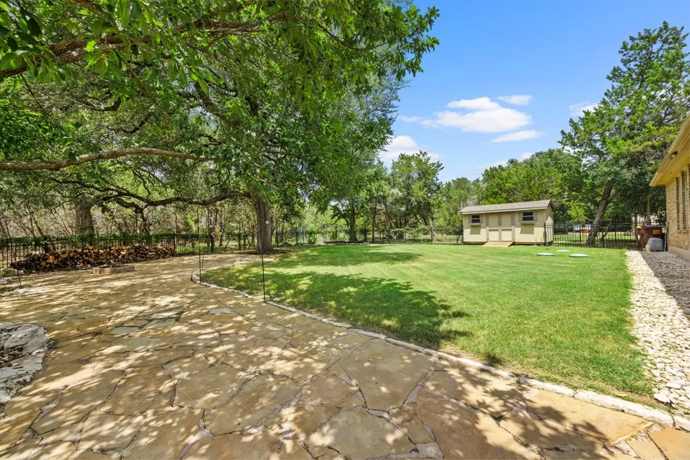 246 Southern Sunset Cove Driftwood, TX 78619