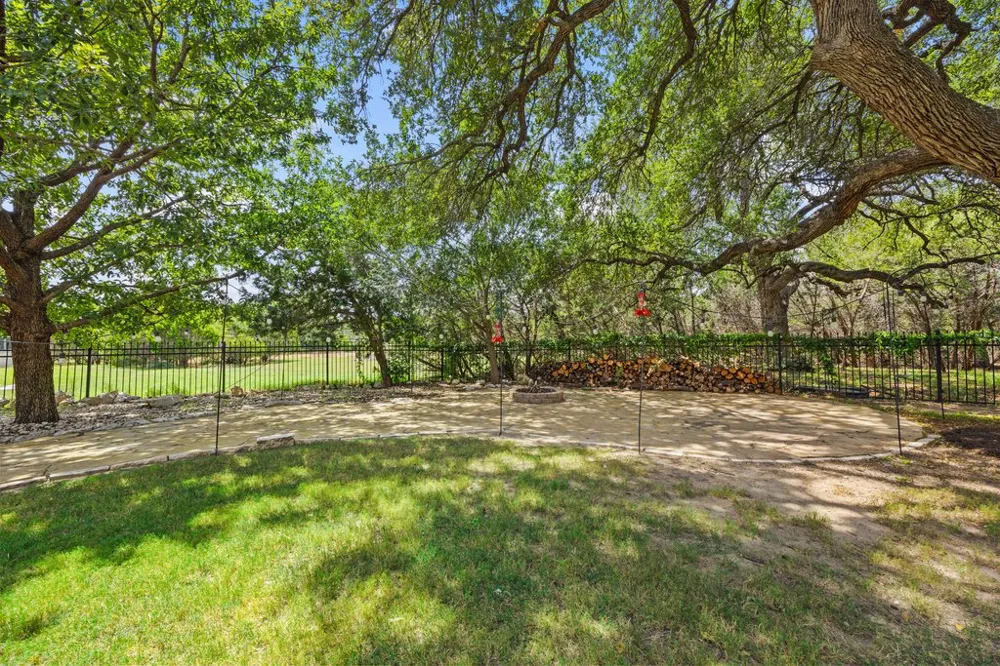 246 Southern Sunset Cove Driftwood, TX 78619