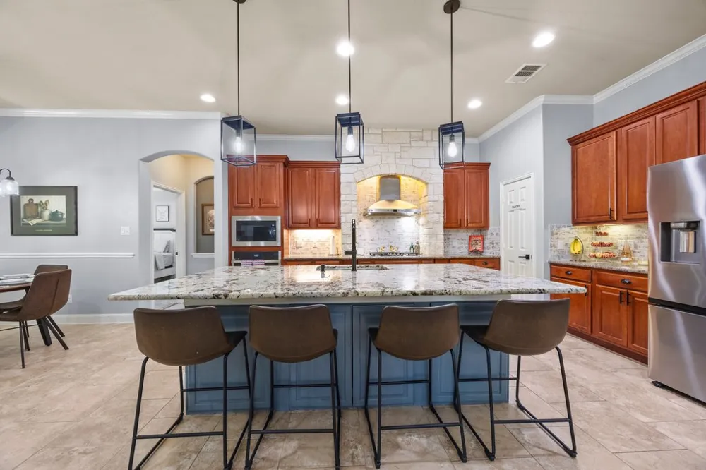 246 Southern Sunset Cove Driftwood, TX 78619