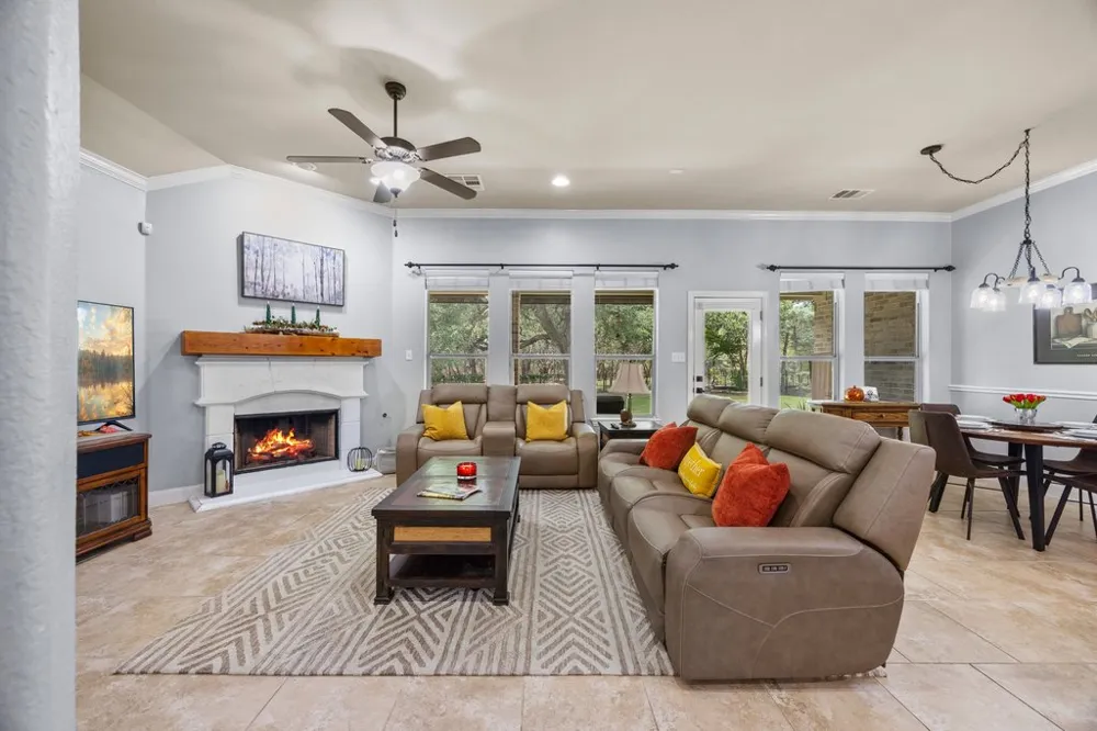 246 Southern Sunset Cove Driftwood, TX 78619