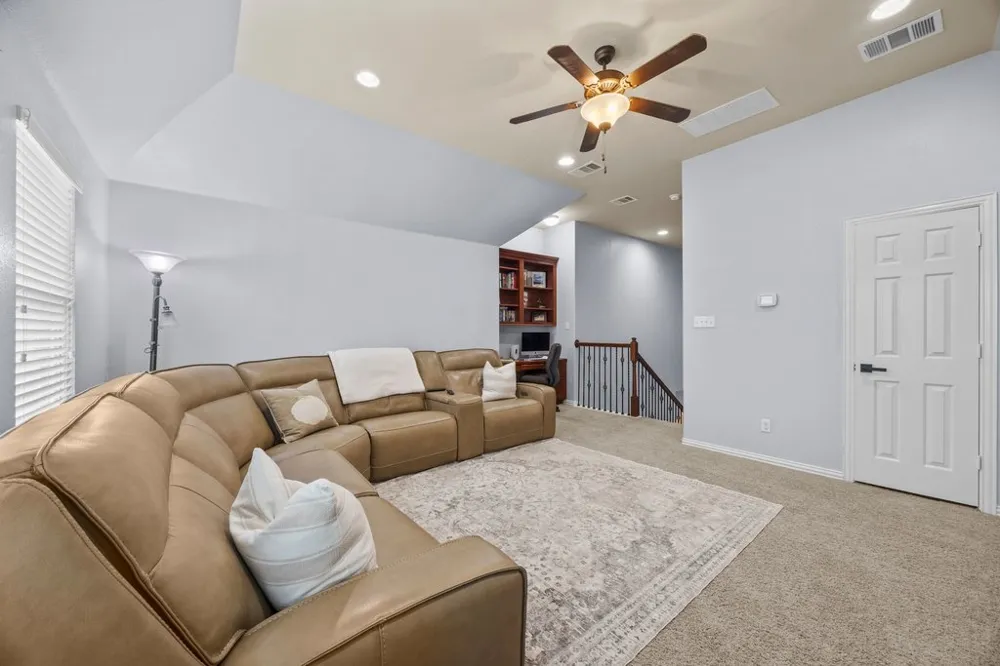 246 Southern Sunset Cove Driftwood, TX 78619