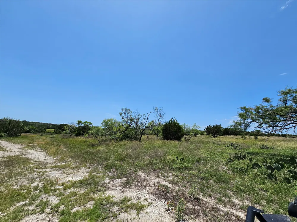 111 Shin Oak Drive Lampasas, TX 76550