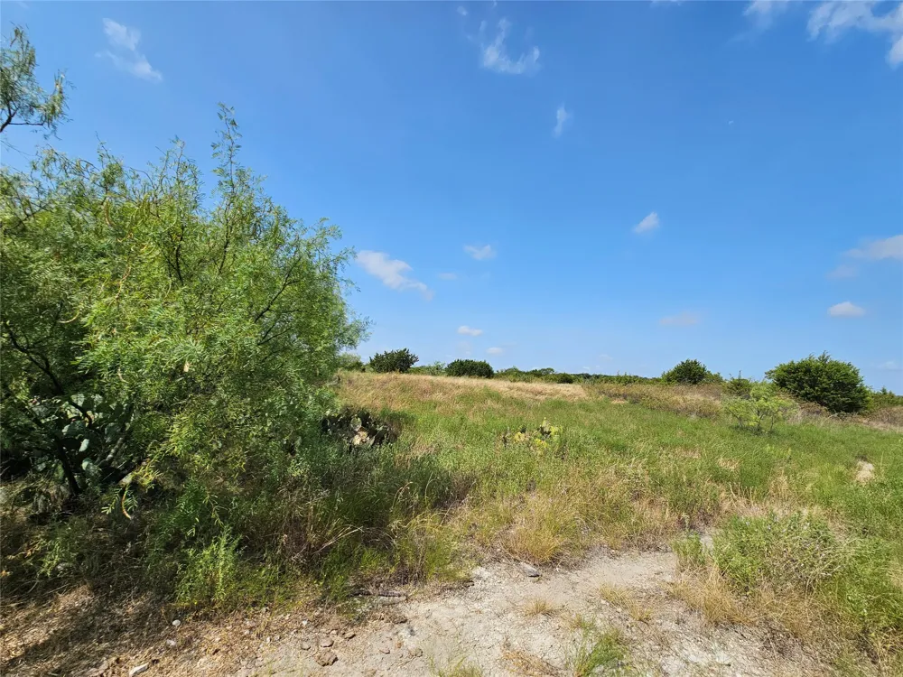 111 Shin Oak Drive Lampasas, TX 76550