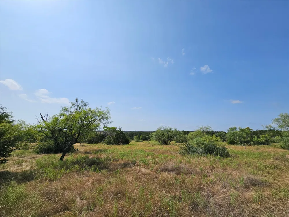 111 Shin Oak Drive Lampasas, TX 76550
