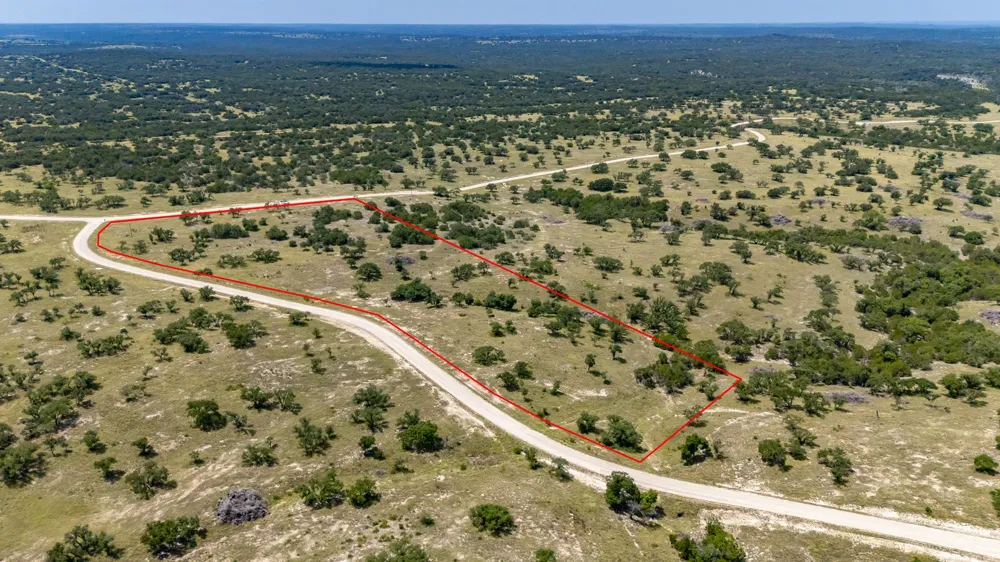 79 SPRING CROSSING DRIVE Junction, TX 76849
