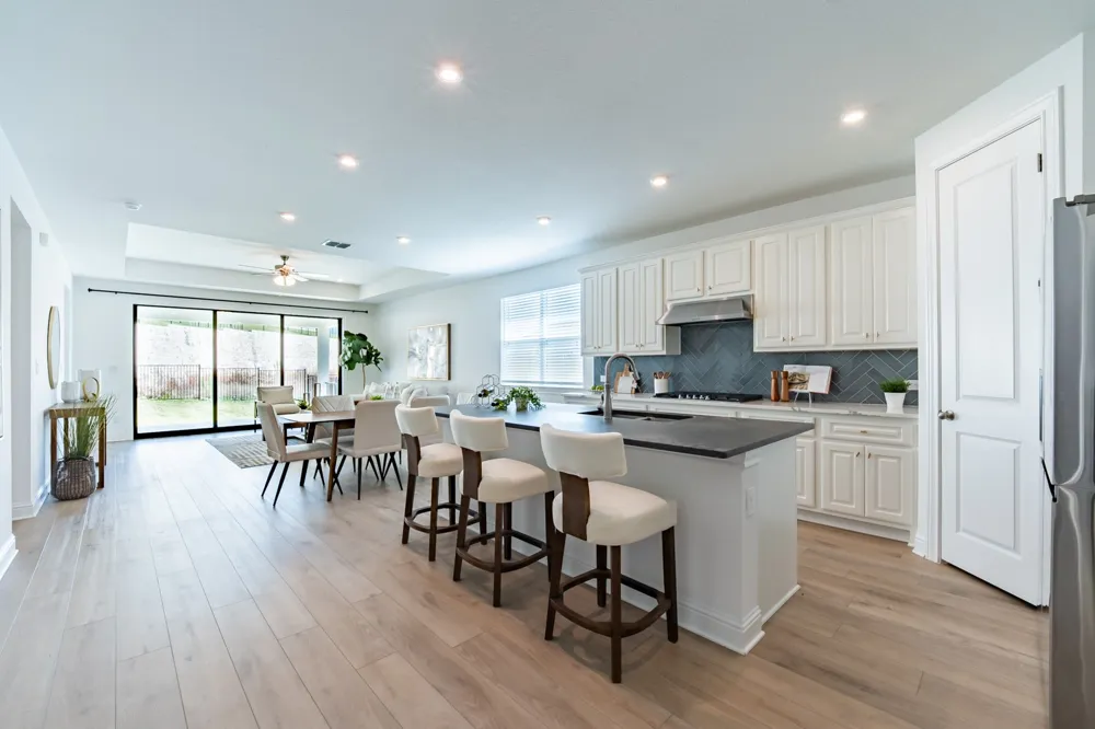 1040 Villa Rialto View Leander, TX 78641