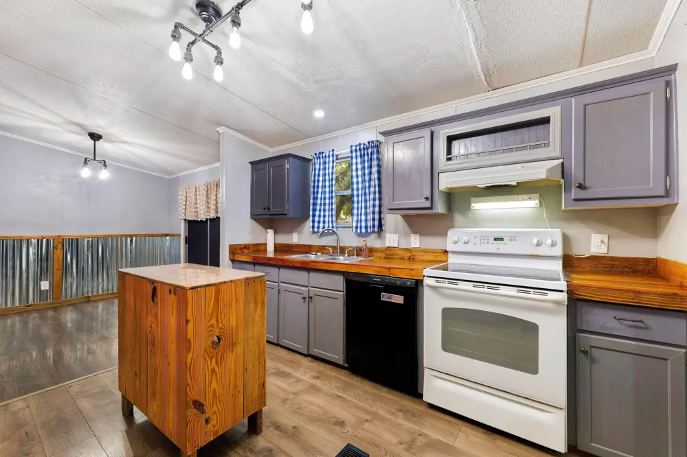 14430 E Fm 1431 Marble Falls, TX 78654