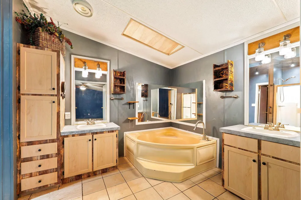 14430 E Fm 1431 Marble Falls, TX 78654