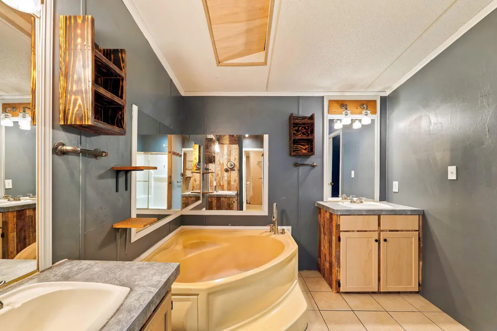 14430 E Fm 1431 Marble Falls, TX 78654