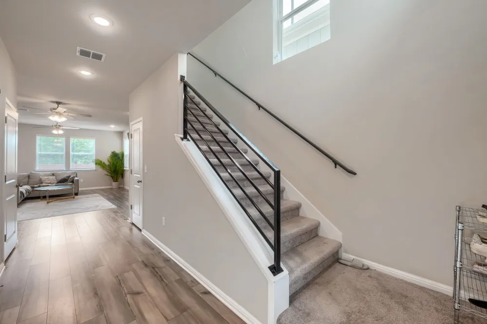 6254 Marsh Lane Buda, TX 78610