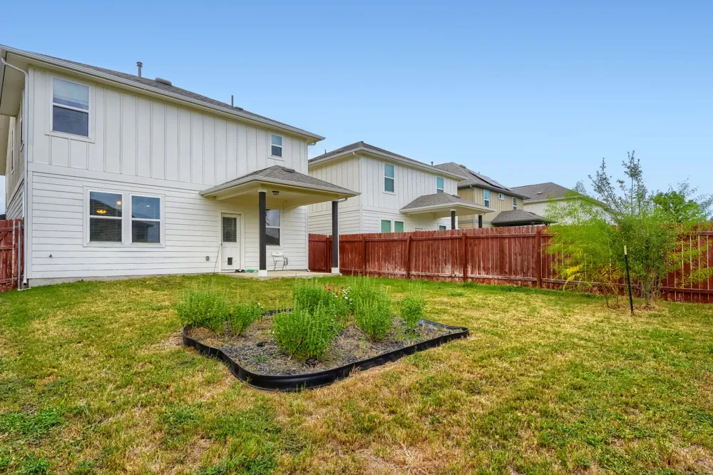 6254 Marsh Lane Buda, TX 78610