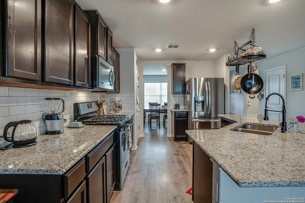 9654 Holly Patch San Antonio, TX 78254